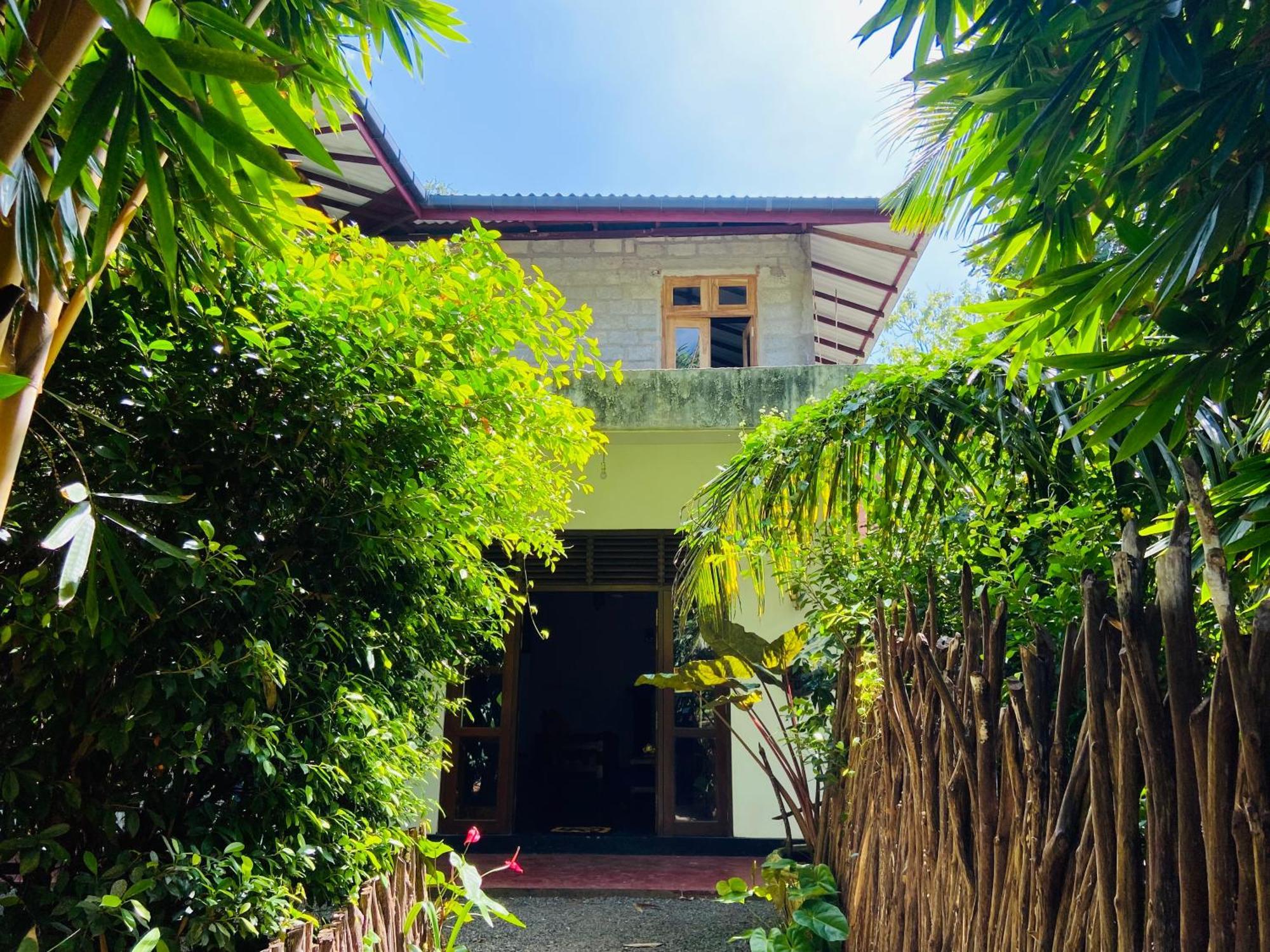 Leo Homestay Dikwella Exteriér fotografie