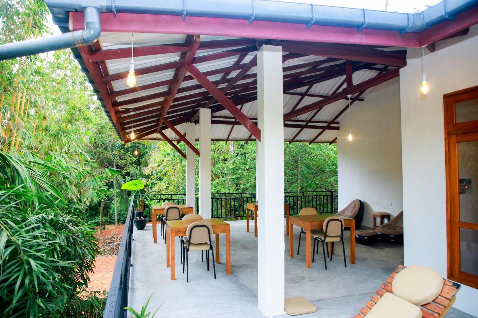 Leo Homestay Dikwella Exteriér fotografie